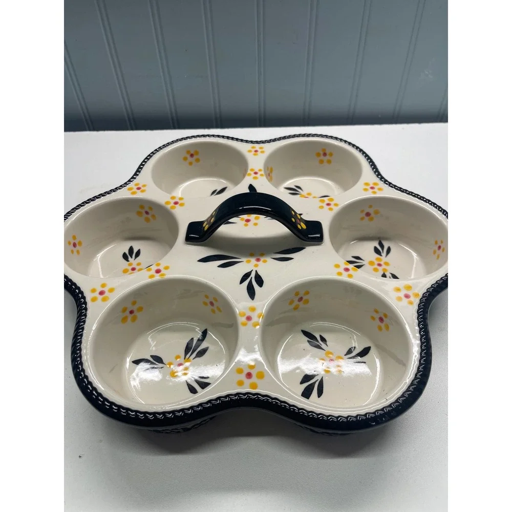 Temptations Old World Cupcake Pan Black‎ with floral pattern